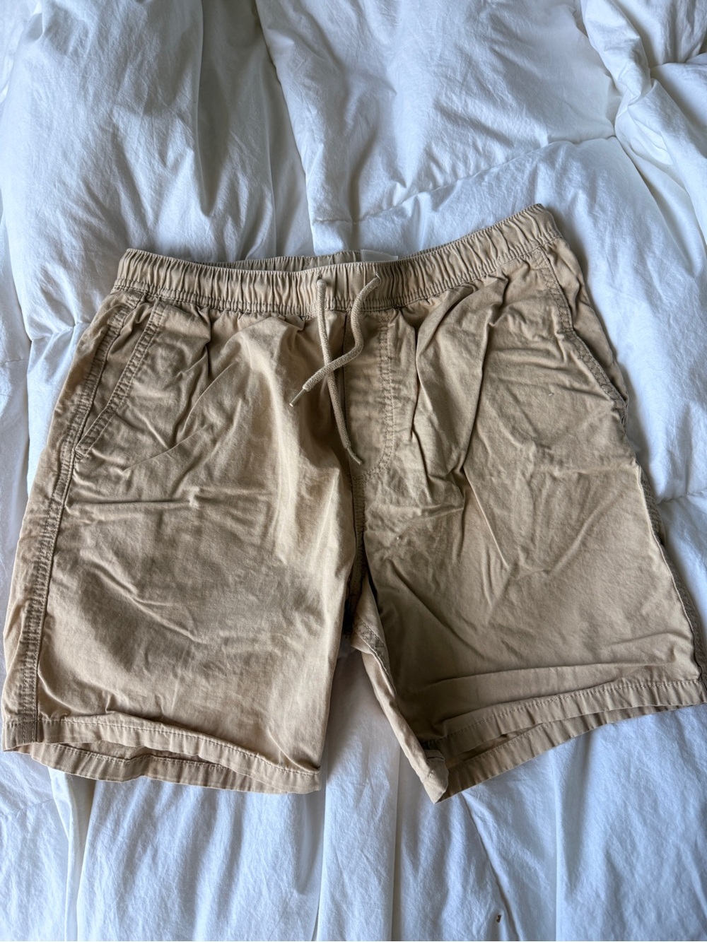 H & M Men's Casual Drawstring Shorts in Khaki